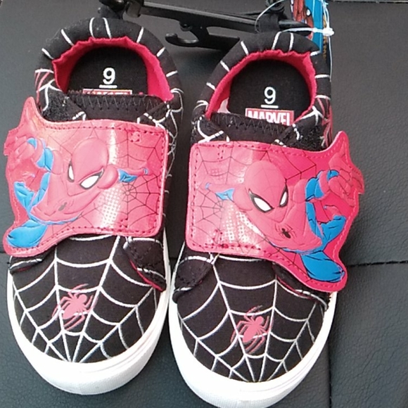 spiderman tennis shoes